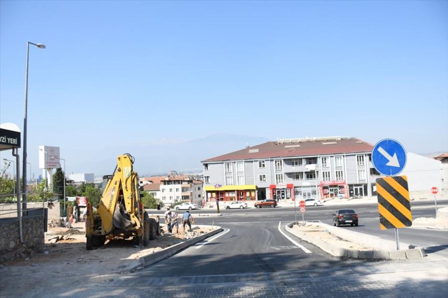 İnegöl-Yenişehir Yolunun Çevresi Düzenleniyor