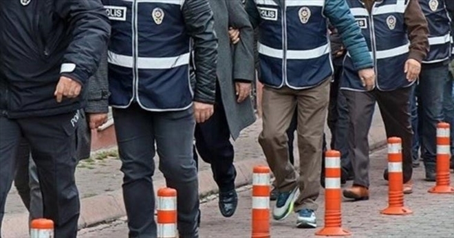 FETÖ/PDY üyesi 13 kişi gözaltına alındı