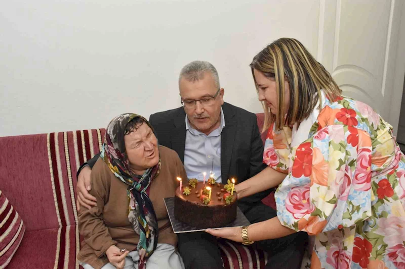 Karacabey’de görme engelli Karakuş’un en büyük hayali Cumhurbaşkanı Erdoğan ile tanışmak

