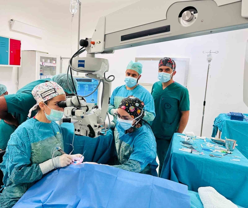 Şemdinli Devlet Hastanesinde ilk defa katarakt ameliyatı yapıldı

