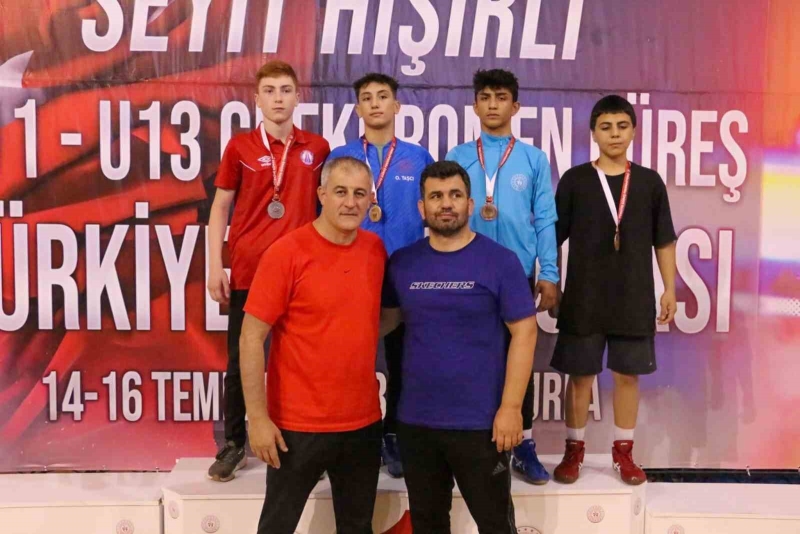 Çerkeşli güreşçi Türkiye ikincisi oldu
