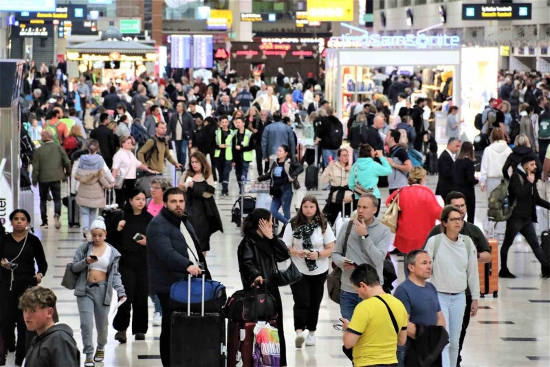 Antalya’ya hava yoluyla gelen yabancı turist sayısı 7 milyonu geçti
