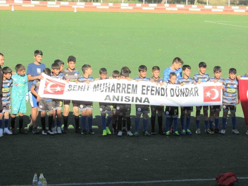 Şehit Muharrem Efendi Dündar anısına futbol turnuvası düzenlendi
