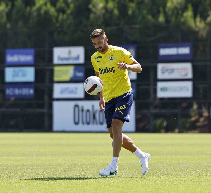 Dusan Tadic, Fenerbahçe’de ilk antrenmanına çıktı
