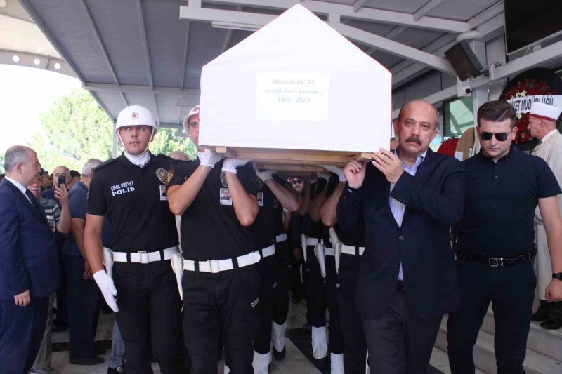İstanbul Emniyet Müdürü Aktaş’ın babasına son görev
