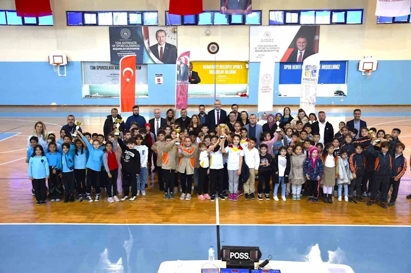 Spor kenti Karacabey’de ’Geleneksel Çocuk Oyunları’ gerçekleşti
