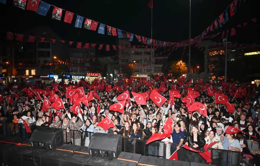 29 Ekim coşkusu Karacabey ve Gemlik’te