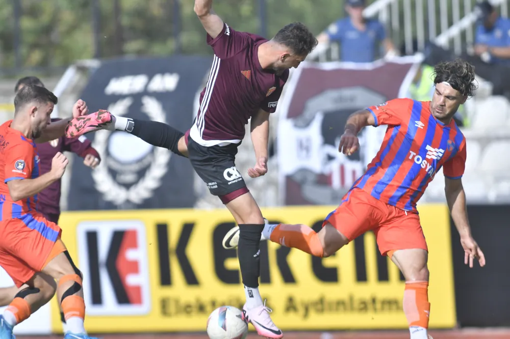 İnegölspor ağır yaralı