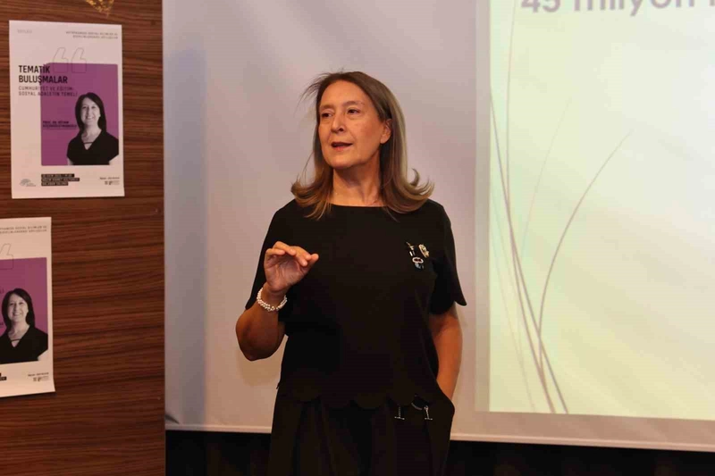 Nilüfer’de Cumhuriyet ve eğitim vizyonu konuşuldu
