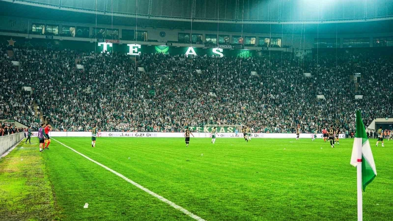 Bursaspor’un seyircisiz oynama cezası para cezasına çevrildi
