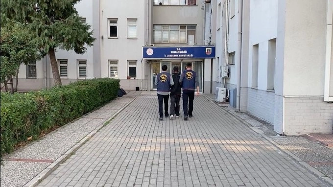 Aranan uyuşturucu taciri JASAT tarafından yakalandı
