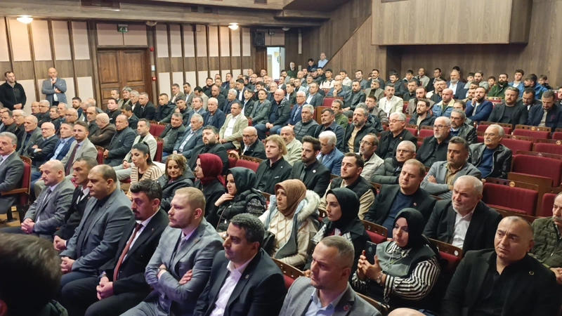 MHP Genel Sekreteri Büyükataman, İnegöl’de STK temsilcileri ve muhtarlarla buluştu
