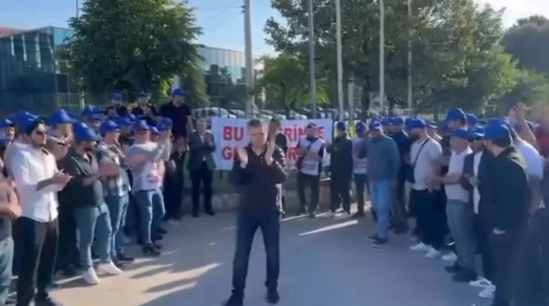 İşçiler maaş ve yan haklarda anlaşamayınca o fabrikada üretim durdu
