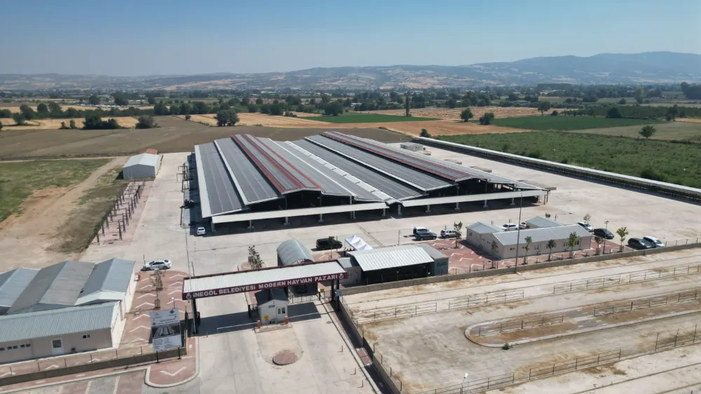 ADA ELEKTRİK’TEN İNEGÖL BELEDİYESİ’NE ENERJİ DEVRİ: GES PROJESİYLE ELEKTRİK GİDERİ SIFIRLANDI