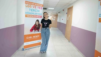 Esenyurt Belediyesi’nin Ücretsiz Kurslarıyla Öğrenciler Başarıya Ulaştı