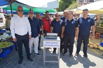 Altınoluk Salı Pazarı'nda Zabıta Denetimleri Sürüyor