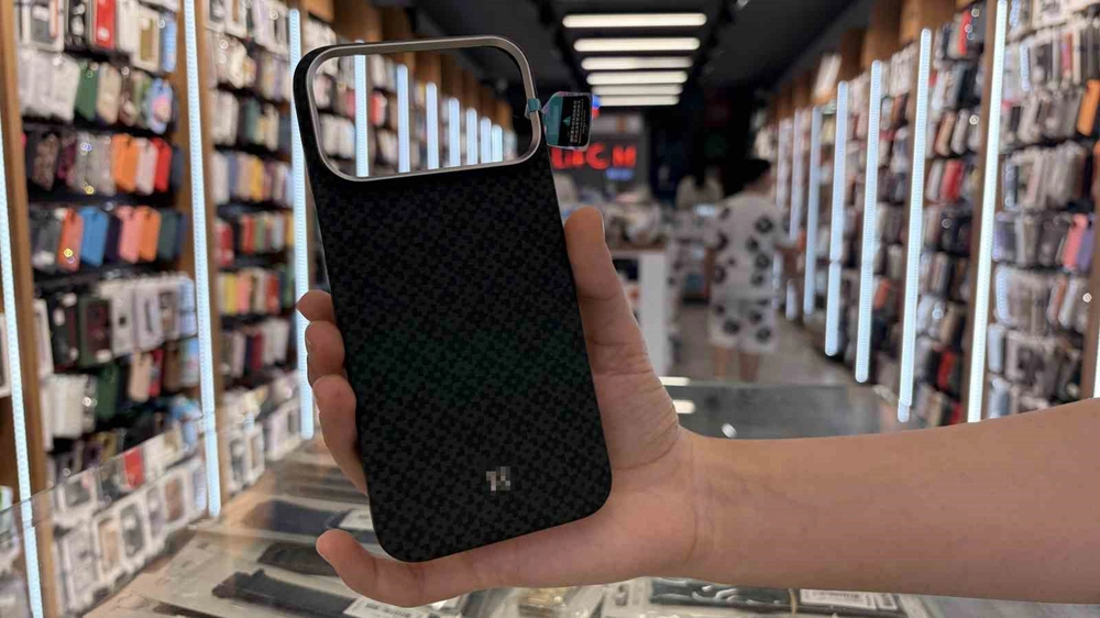 Sıcak Havada Telefonlara Karbon Kevlar Kılıf Önerisi