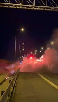 Kuzey Marmara Otoyolu'nda Seyir Halindeki Otomobil Alev Alev Yandı