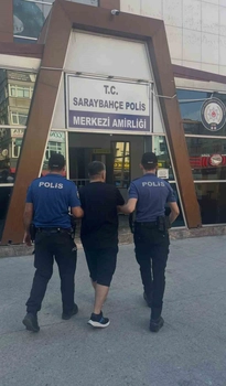 Polisten Kaçan İki Şüpheliden Biri Hükümlü Çıktı Diğerine 200 Bin Lira Ceza