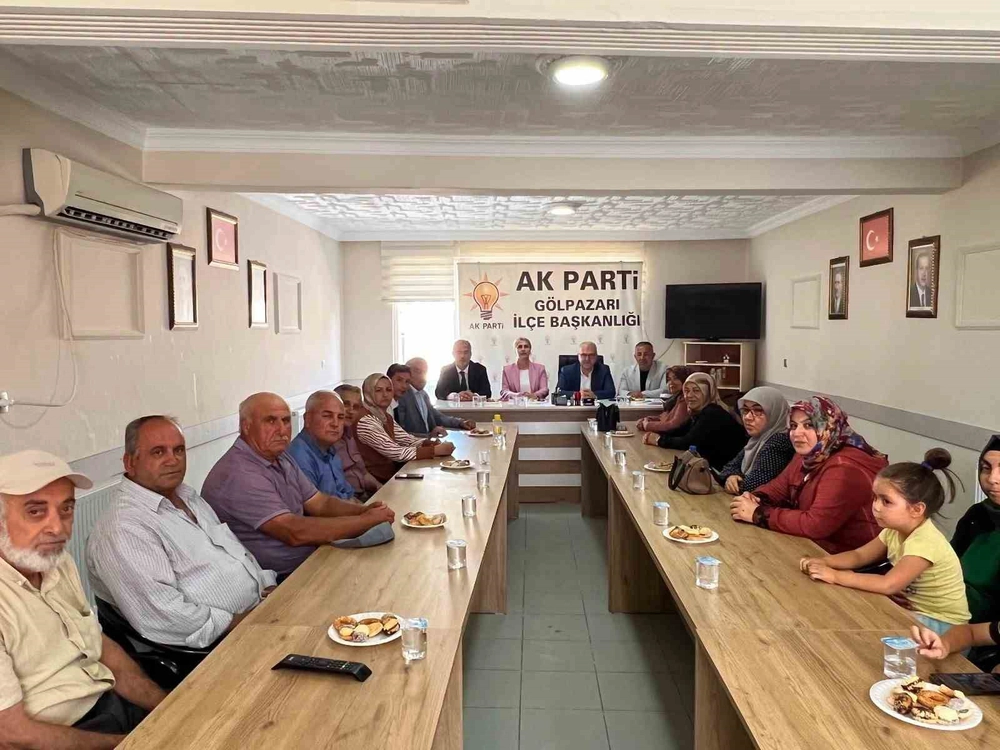 AK Parti Gölpazarı’nda danışma toplantısı gerçekleştirildi
