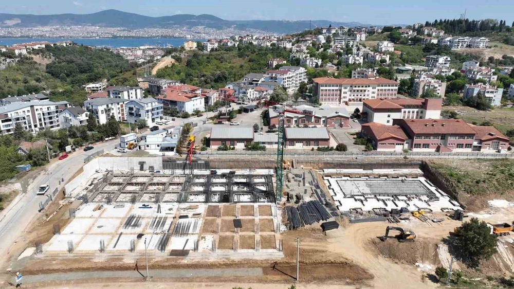 Gölcük'te Yeni Spor Kompleksi İnşaatı Hızla Devam Ediyor