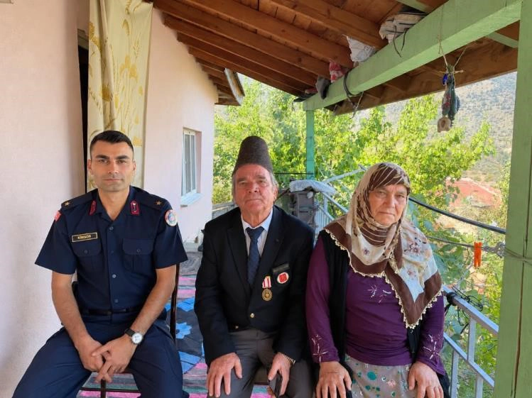 İnhisar’da Jandarmadan Şehit Yakınları ve Gazilere Vefa Ziyareti