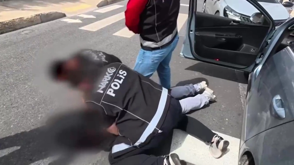 Çatalca’da 11 kilo 500 gram kokain ele geçirildi, 2 şüpheli gözaltında