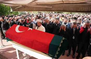 Motosiklet Tutkunu ve Sosyal Medya Fenomeni Cumhur Kahraman Göller İçin Son Yolculuğuna Uğurlandı